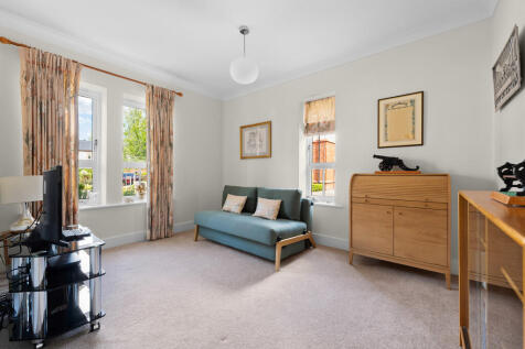 Apartment 22, Bou...