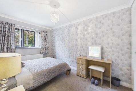 Bedroom: