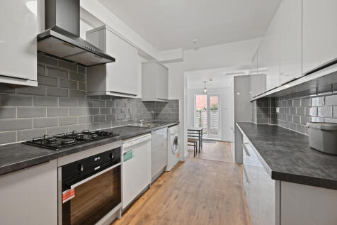 7 Tachbrook Road, Leamington Spa photo 4