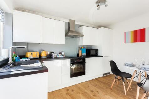 12 Catalina Drive-ph22_web 300.jpg