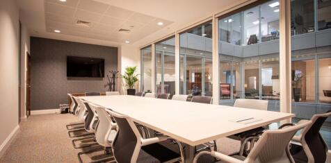 Serviced Office to rent Image 3