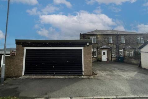3 bed semi, Steeton