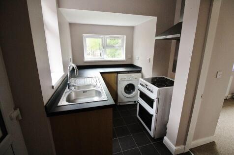 Warstones Crescent, Wolverhampton, WV4 photo 5