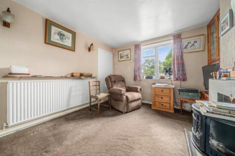 Hollies Farm-18-2.jpg