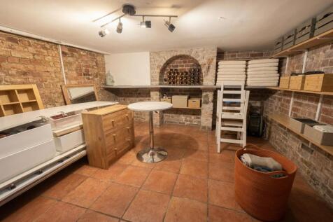 6 College Place Basement.jpg