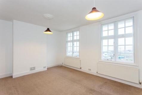 Living Room2.jpg