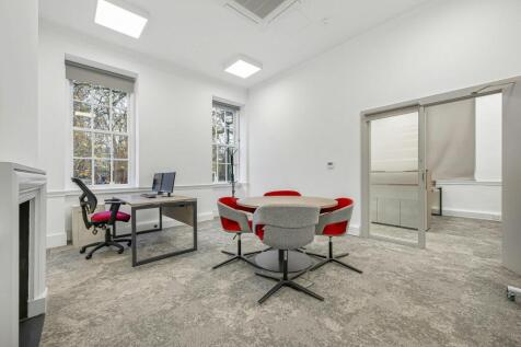 OFFICE11.jpg