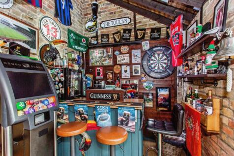 Garage Pub