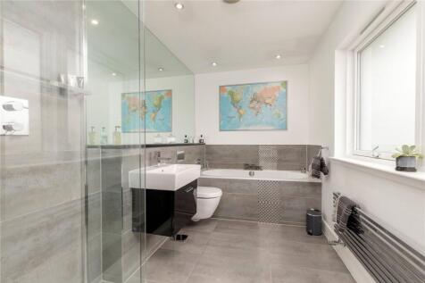 5 bed, 5 bath Detached in Edinburgh - Photo 15