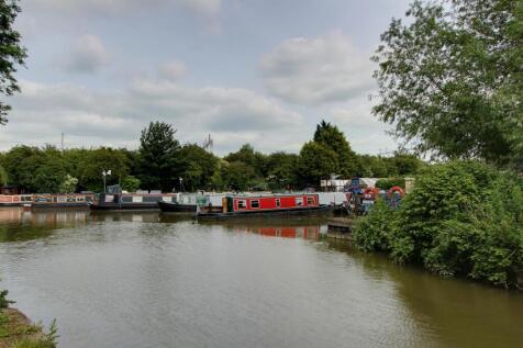 canal barges.jpg
