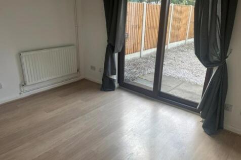 1 Bedroom End of Terrace House, Cornhill Court, Alfreton photo 5