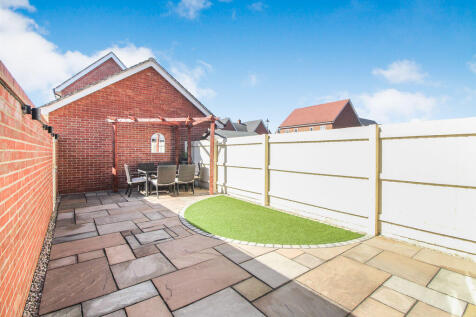 Rear Garden (2)