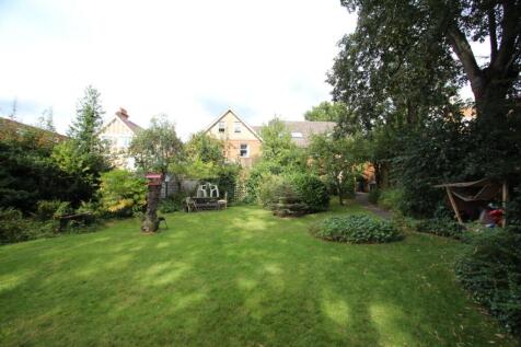 Cranes Park 45L - Communal Garden.JPG