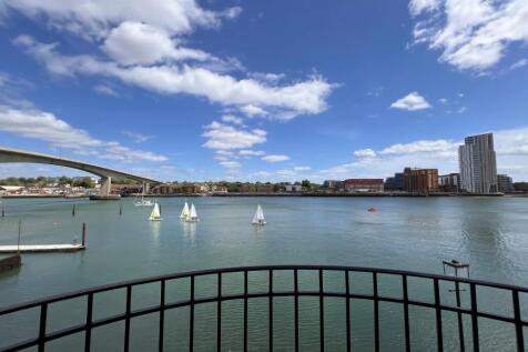 Southampton, SO14 - property photo