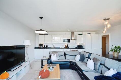 Living/Dining Area