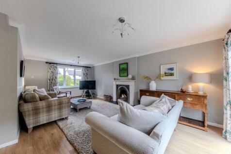 24 Woodlands Way-016.jpg