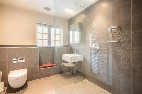 7 bed, 4 bath Detached in Sheffield - Photo 21