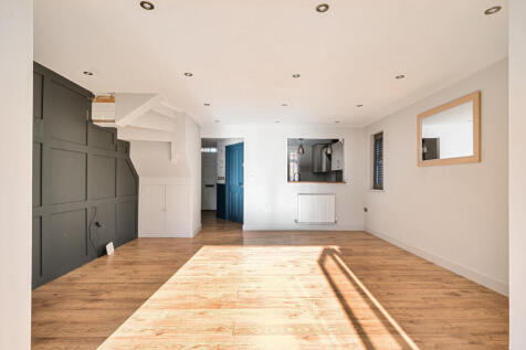 1385272-18-692993...