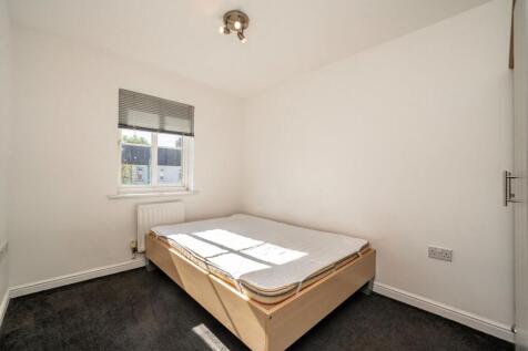 Garvary Road, Beckton photo 5