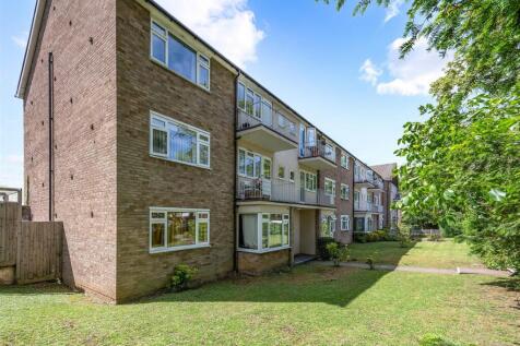 LYNDHURST COURT, 2- (18).jpg