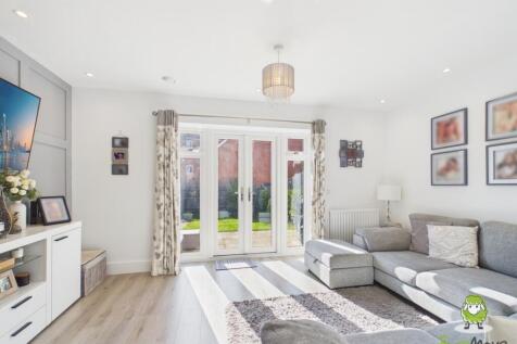 EweMove Estate Agents Basingstoke - Fishbourne