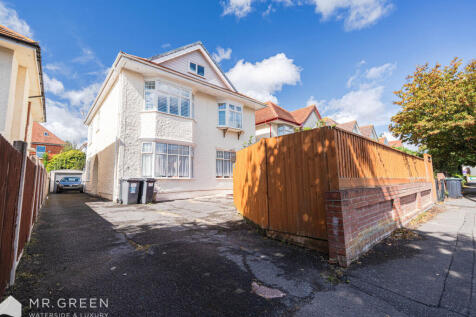 Bournemouth, BH6 - property photo