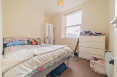 Call 02920 668585 to secure your viewing _2
