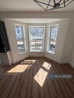 Living Room/Diner