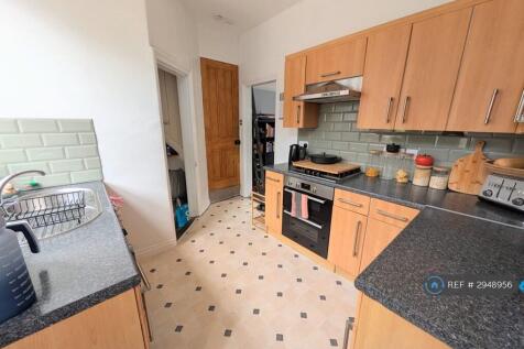 Gladstone Street, Bingley, BD16 photo 4