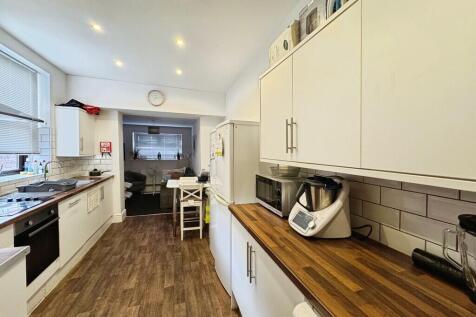 Park Street, Swinton photo 5