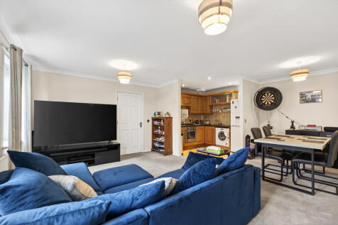 Living Dining Kitchen (2)