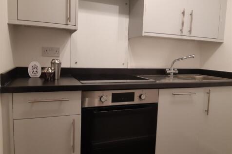 Flat 20 Kitchen.jpg