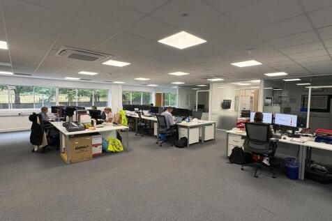 Office to rent Image 4