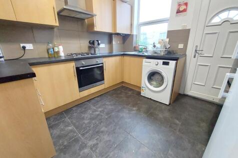 5-bed terraced on 55, Bower Road, Sheffield, S10, £559/mo