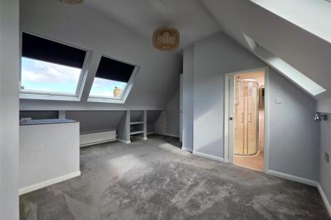 Master Bedroom.jpg