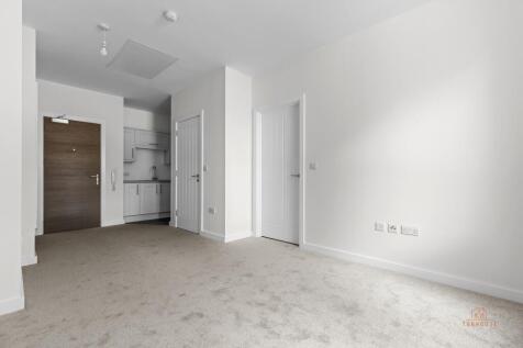 32 holgate park drive 0120-1504