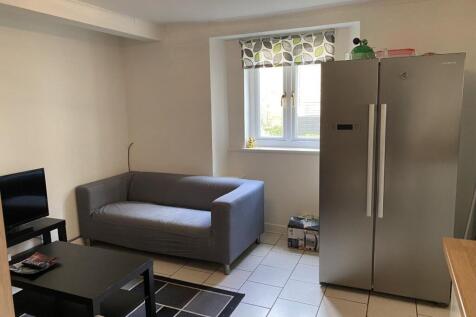 Double Room, 4 Upper Church Road photo 5