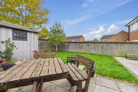 CAM01995G0-PR0379-STILL028