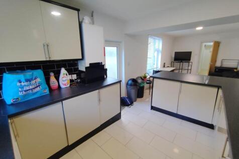 Kitchen (2)