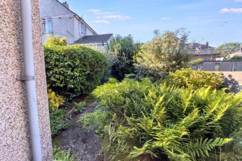 14 Trezela Road, Penzance, Cornwall, TR18 2RU