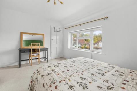 199 Totteridge Rd, HP13 7LE-4.jpg