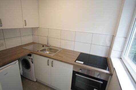 Newton Park Court, Leeds photo 4