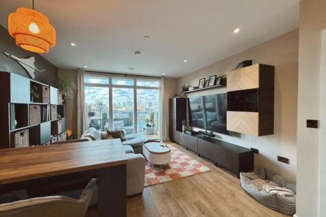 Chorley Court, E14
