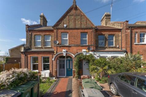 Warner Road, E17