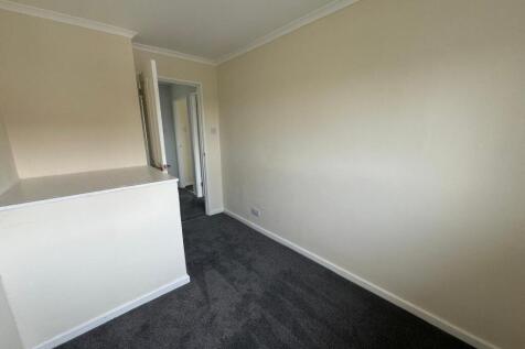 37 Dodswell Grove photo 5