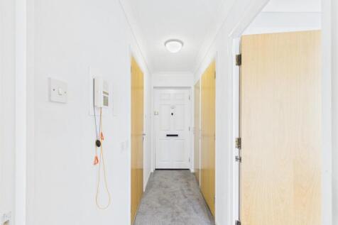 Coten End, Warwick, CV34 4XP photo 4