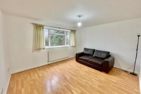 12 Dugdale lounge.jpg
