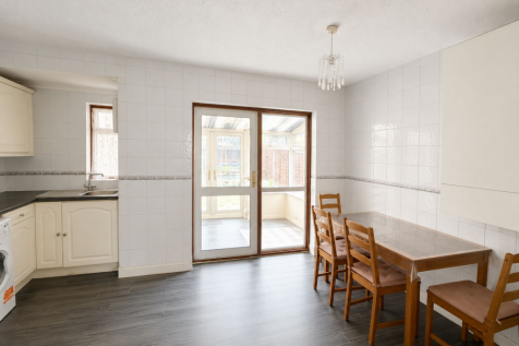 Walton Road, London, E12 photo 3
