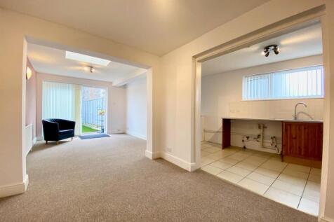 26A, High Street, Kingswood, Bristol photo 4