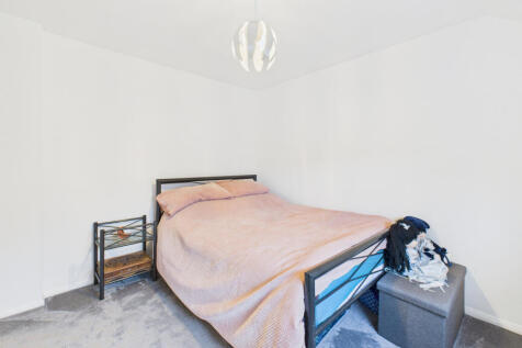 CAM04968G0-PR0079-STILL016